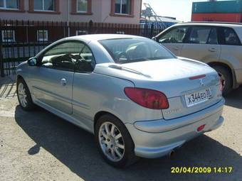 2003 Peugeot 206 Photos