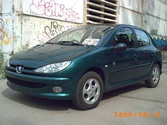 2003 Peugeot 206 Photos