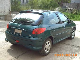 2003 Peugeot 206 Photos