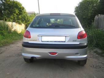 2003 Peugeot 206 Photos