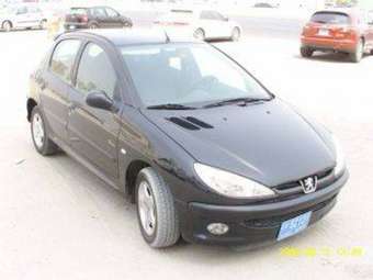 2004 Peugeot 206 Images