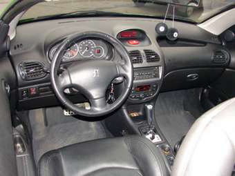 2004 Peugeot 206 Images