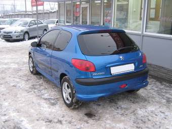 2004 Peugeot 206 Images