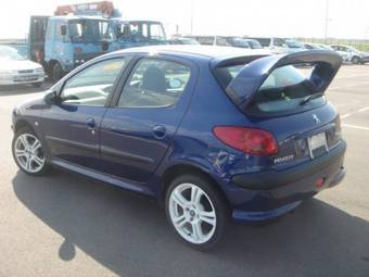 2004 Peugeot 206 Photos