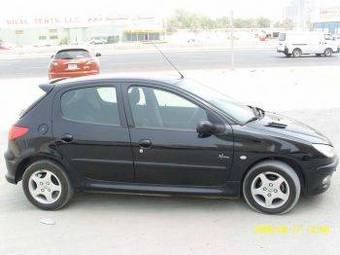 2004 Peugeot 206 Images