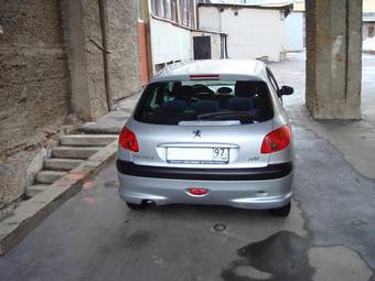2004 Peugeot 206 Photos