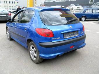 2004 Peugeot 206 Pictures