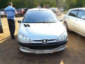 2004 Peugeot 206 Pics