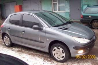 2005 Peugeot 206 Pictures