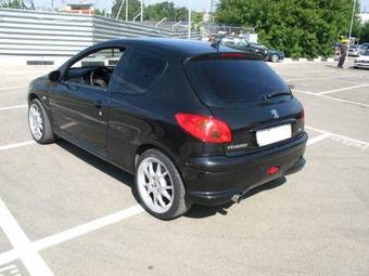 2005 Peugeot 206 Photos