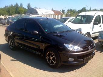 2008 Peugeot 206 Photos