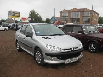 2008 Peugeot 206 Pictures