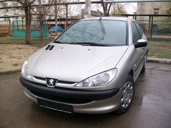 2008 Peugeot 206 Photos