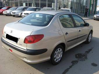 2008 Peugeot 206 Photos