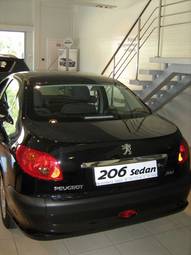 2008 Peugeot 206 Sedan Photos