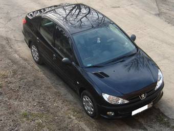 2008 Peugeot 206 Sedan Photos