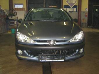 2008 Peugeot 206 Sedan Photos