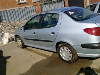 2008 Peugeot 206 Sedan Photos