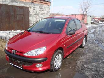 2008 Peugeot 206 Sedan Photos