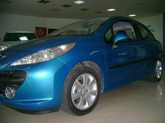 2006 Peugeot 207 Images