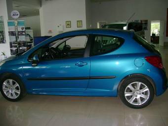 2006 Peugeot 207 Pics