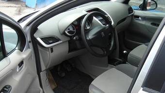 2007 Peugeot 207 Photos
