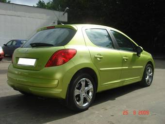 2007 Peugeot 207 Pictures