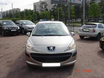 2008 Peugeot 207 Pictures
