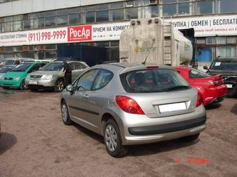 2008 Peugeot 207 Pictures