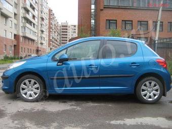 2008 Peugeot 207 Pictures