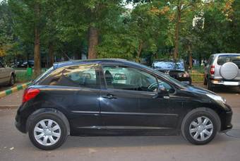 2008 Peugeot 207 Photos