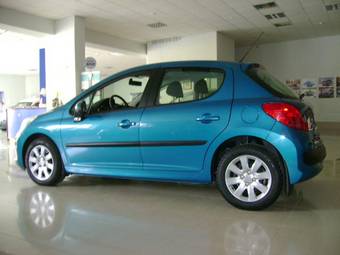 2008 Peugeot 207 Pictures