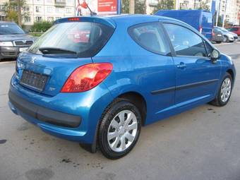 2008 Peugeot 207 Images
