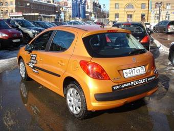 2008 Peugeot 207 Pictures