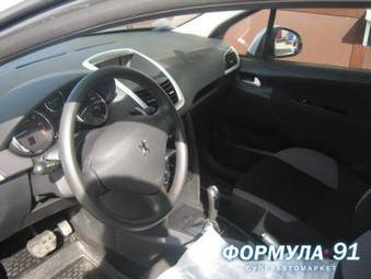 2008 Peugeot 207 Photos