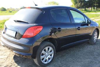 2008 Peugeot 207 Photos