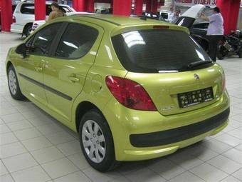 2008 Peugeot 207 Photos