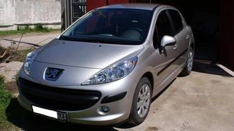 2009 Peugeot 207 Photos