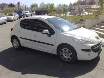 2009 Peugeot 207 Pictures