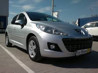 2010 Peugeot 207 Photos