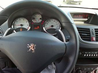 2010 Peugeot 207 Pictures
