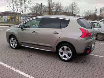 2011 Peugeot 3008 Photos