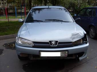 2000 Peugeot 306 Photos