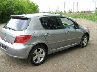 2001 Peugeot 307 Photos