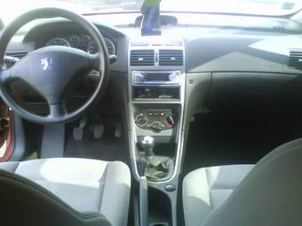 2001 Peugeot 307 Pictures
