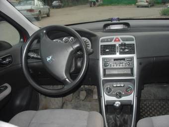 2002 Peugeot 307 Photos