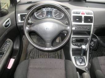 2003 Peugeot 307 Images