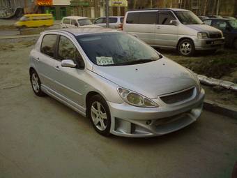 2003 Peugeot 307 Photos