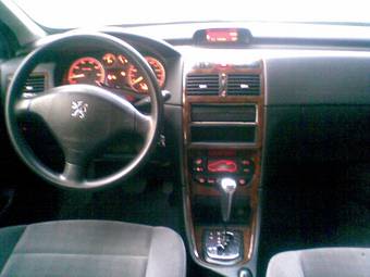 2003 Peugeot 307 Photos