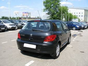 2003 Peugeot 307 Photos